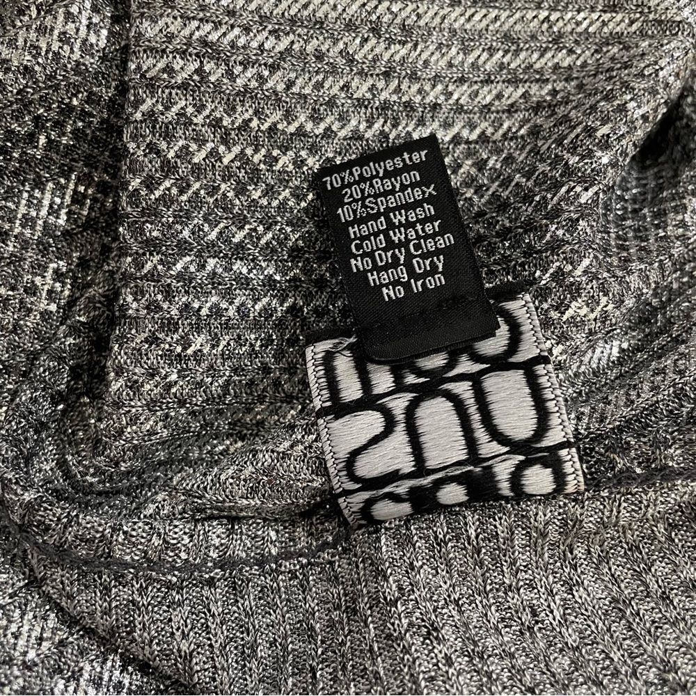 Clara Sun Woo Metallic Silver Knot Top 3/4 Sleeve Size XL - Picture 8 of 8